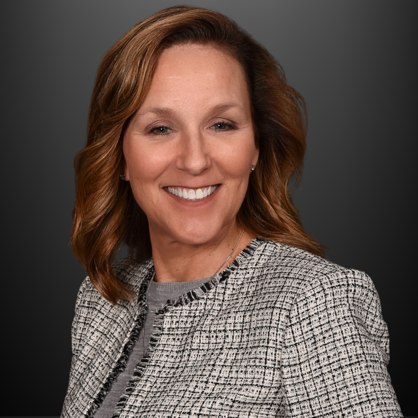 Margaret Reichard Headshot Dec 25